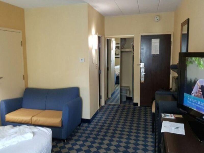 Holiday Inn Columbus North I-270 Worthington Exteriör bild
