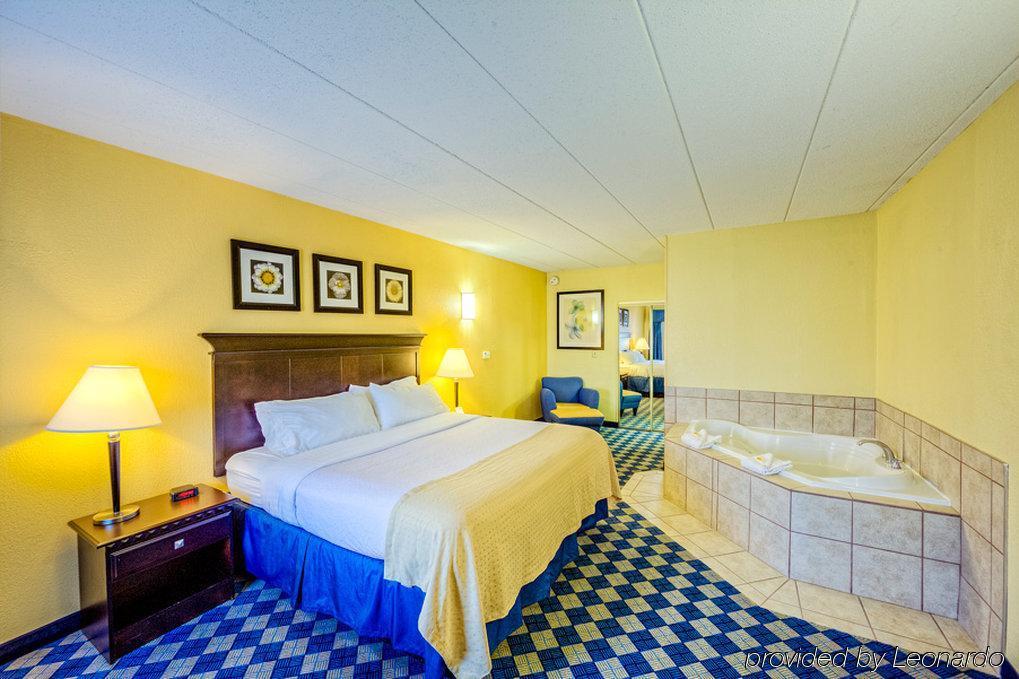 Holiday Inn Columbus North I-270 Worthington Exteriör bild