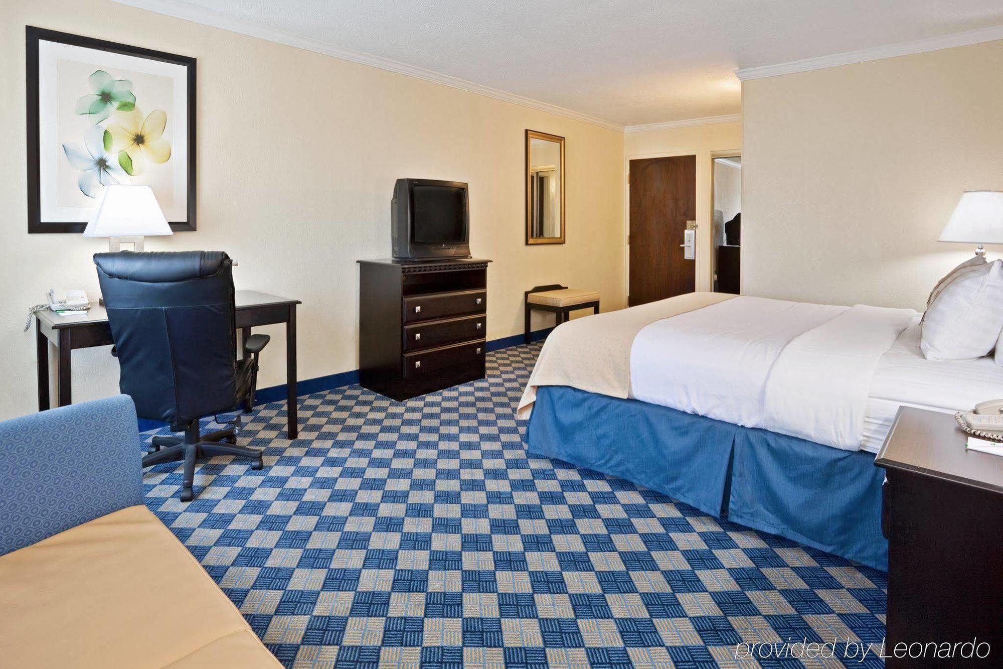 Holiday Inn Columbus North I-270 Worthington Rum bild